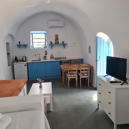 KýthiraKamaraki Aroniadika公寓 外观 照片